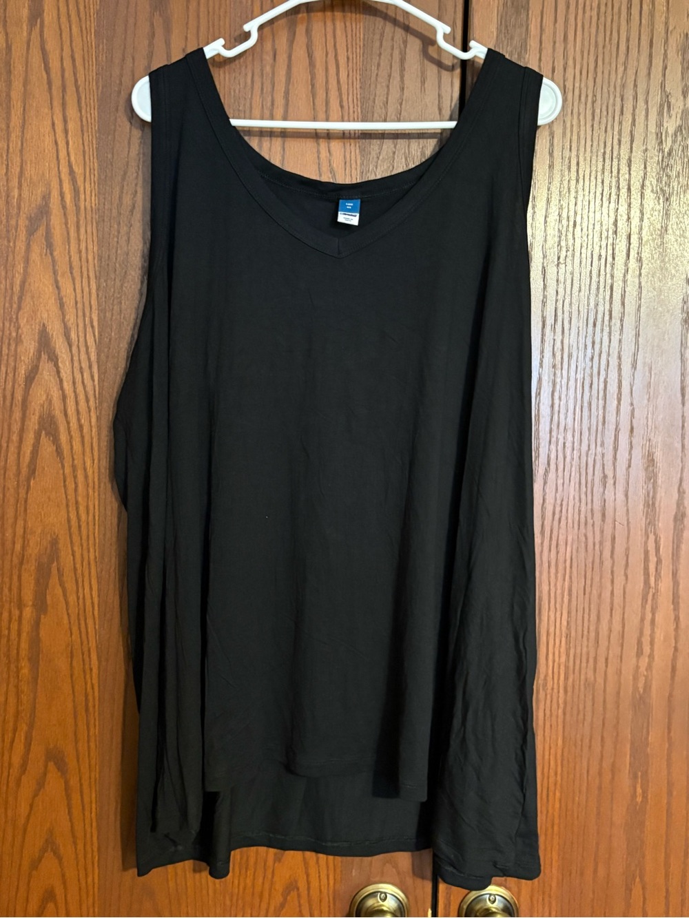 Luxe Black V-Neck Sleeveless Tank Top